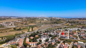 Fotografia 1 de Moradia T4+ no Funchalinho - Próximo às Praias!*