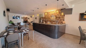 Fotografia 1 de Espaço comercial com licença de bar em Albufeira