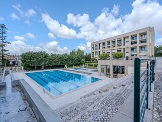 v8g5vmtd97o6d86p10x36p.jpg