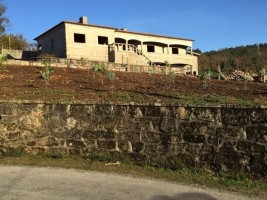 Fotografia 1 de Quinta Alvarenga - Arouca  (2 Moradias em pedra para terminar construção)