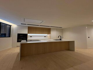 vb7lm51m12i692h9s204.jpg