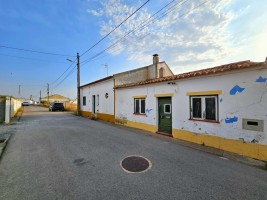 Fotografia 1 de Moradia Típica Alentejana com Terreno