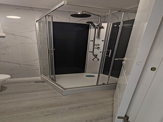 m7t415v1z1xqs105y6qv.jpg