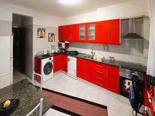 Fotografia 1 de Olhão - Apartamento T3 RCH em zona central c/grande QUINTAL