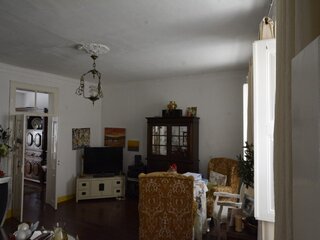 5n4r78jequfho9v8fgd87c.jpg