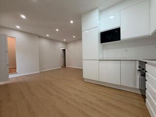 Fotografia 1 de Apartamento T2/T4 Totalmente renovado em Palmela