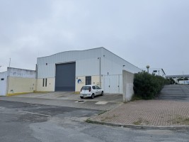 Fotografia 1 de Armazém com 1.050m2 em Sines