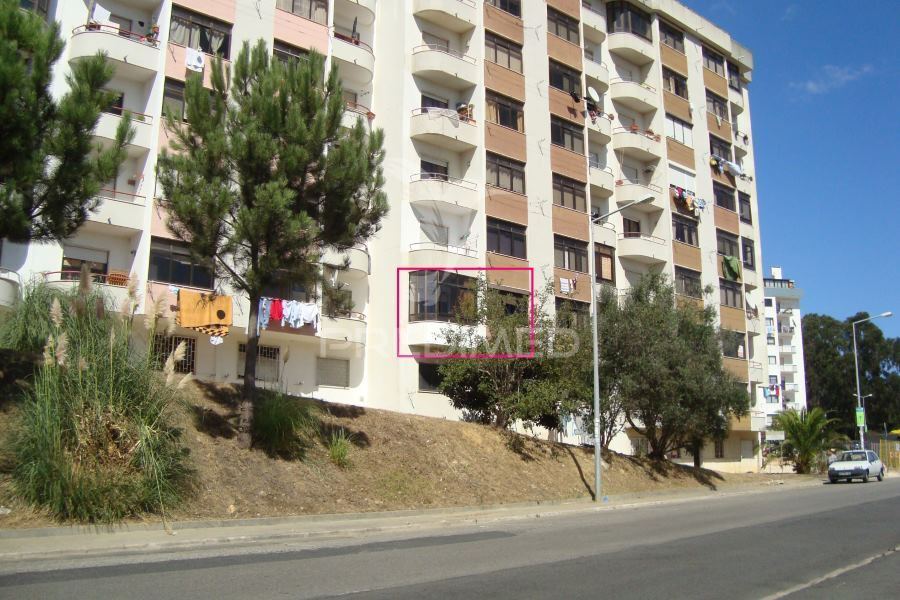 Apartamento T1 + 1