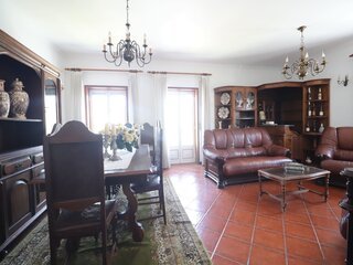 yvigure0tpgfrarq372w.jpg