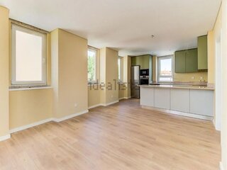 Fotografia 1 de Apartamento T2 Duplex | Novo | Massamá