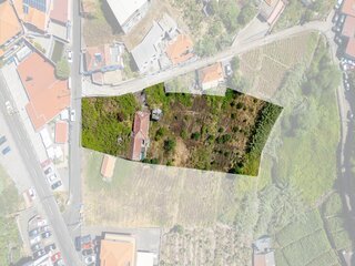 Fotografia 1 de Terreno Rústico com Capacidade de Construção na Ponta do Sol - Ilha da Madeira.