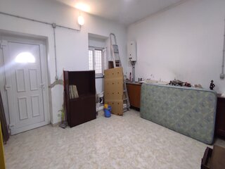 vponc78i42npkajxw908.jpg