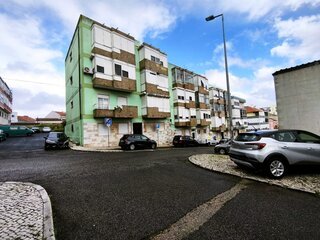 Fotografia 1 de Apartamento T2 | Damaia de Cima | Amadora