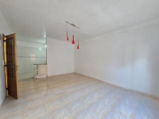 Fotografia 1 de Apartamento T2, na Tapada das Mercês - Mem Martins