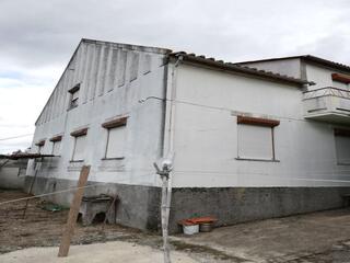 w9bw6vab0j9o8ec9r5yx.jpg