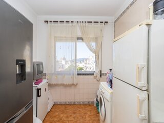 Fotografia 1 de Apartamento T3 em zona central em Setúbal
