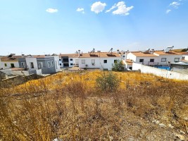 Fotografia 1 de Terreno com Projeto para a construção de 3 Moradias em Castro Verde
