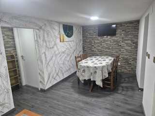 k03webyr99vjk9b1xftr.jpg