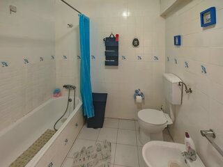 7e6shf5f0ne8eqixyw1323.jpg
