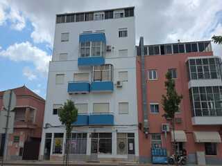 Fotografia 1 de Apartamento T2 com Elevador e Varandas em Grândola