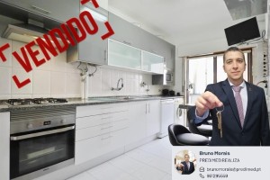 Fotografia 1 de Apartamento com boas áreas e lareira