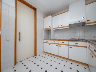 4s2iaxt841ytqr4coy05gb.jpg