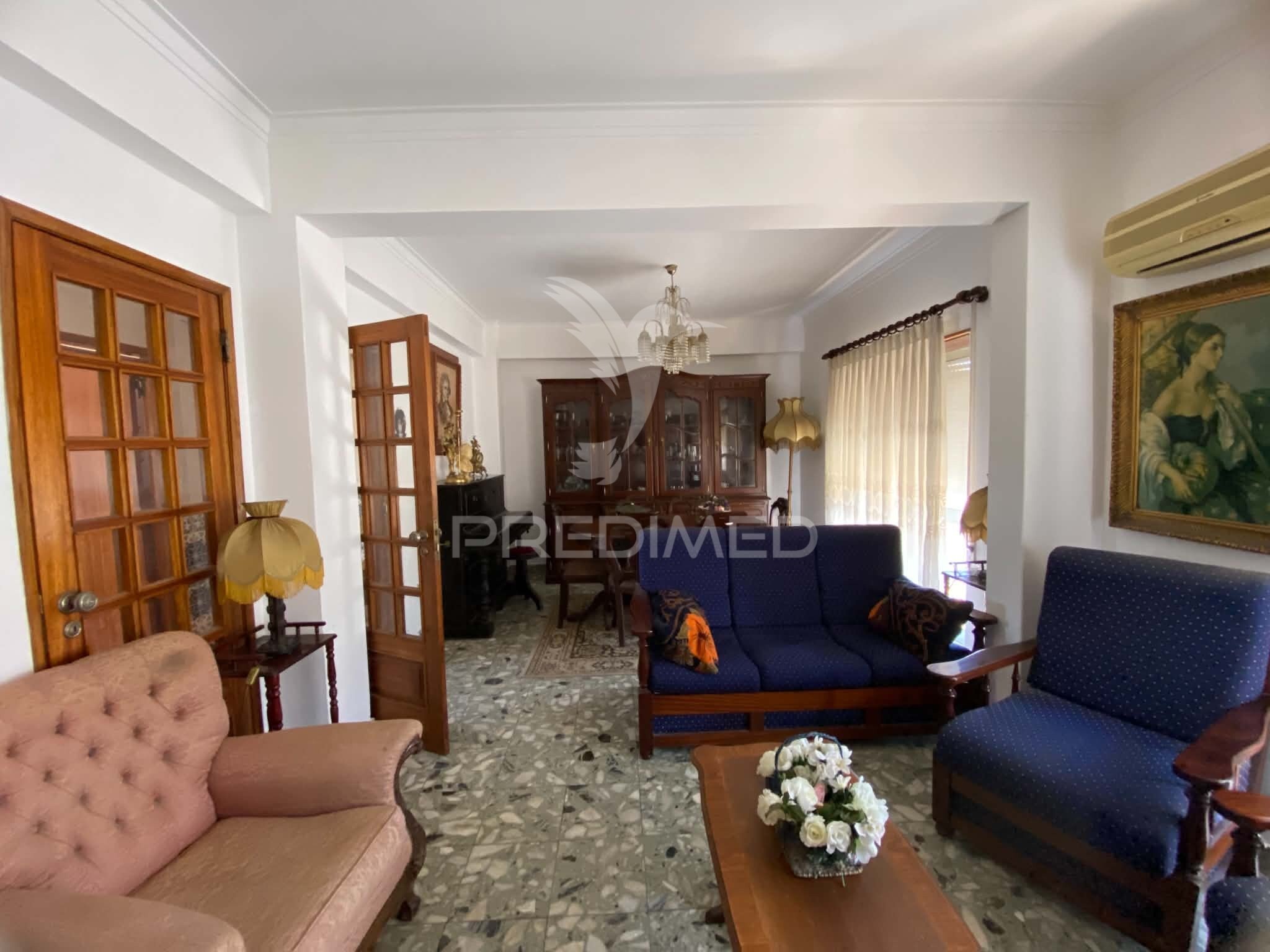 Apartamento T4