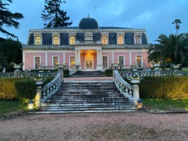 Fotografia 1 de Palácio Histórico com Jardim Botânico e Instalações Hípicas — Elvas, Portugal