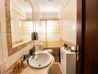 vww6rb1cg6gr141hlgjv6b.jpg