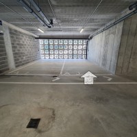 Fotografia 1 de Lugar de Garagem junto à Praia Canidelo
