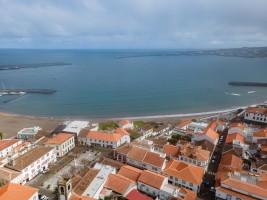 Fotografia 1 de Moradia Praia da Vitória