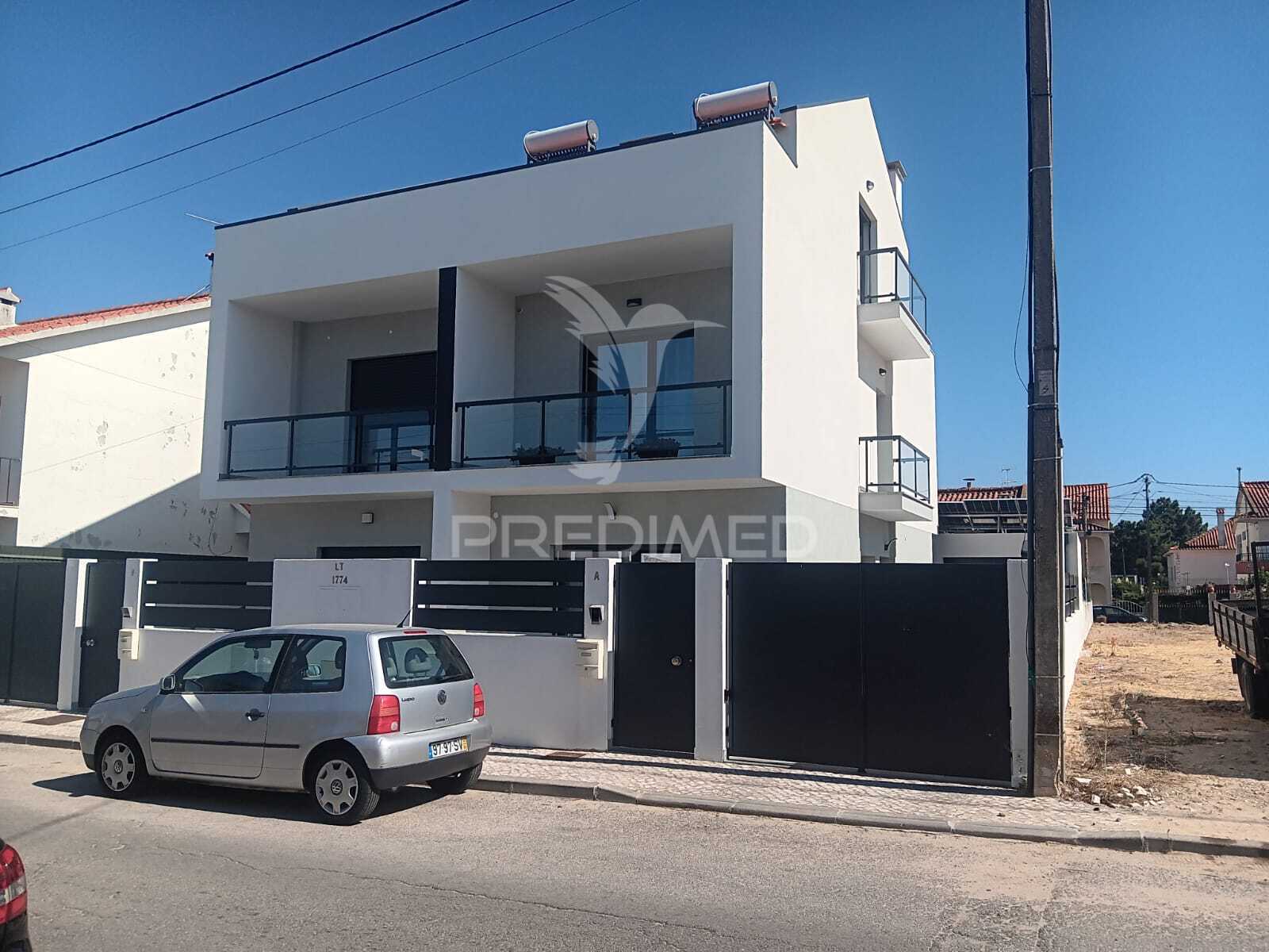 Moradia T3 + 1