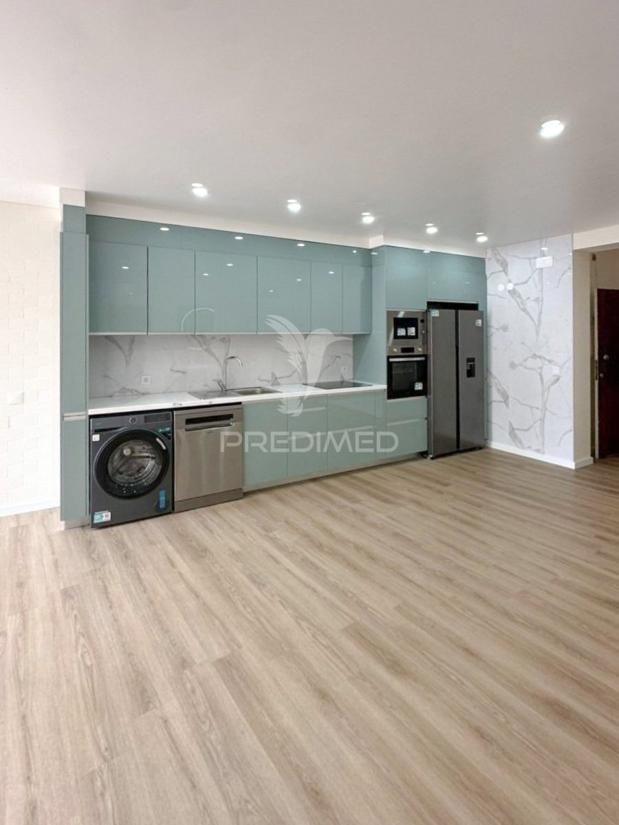 Apartamento T1 + 1