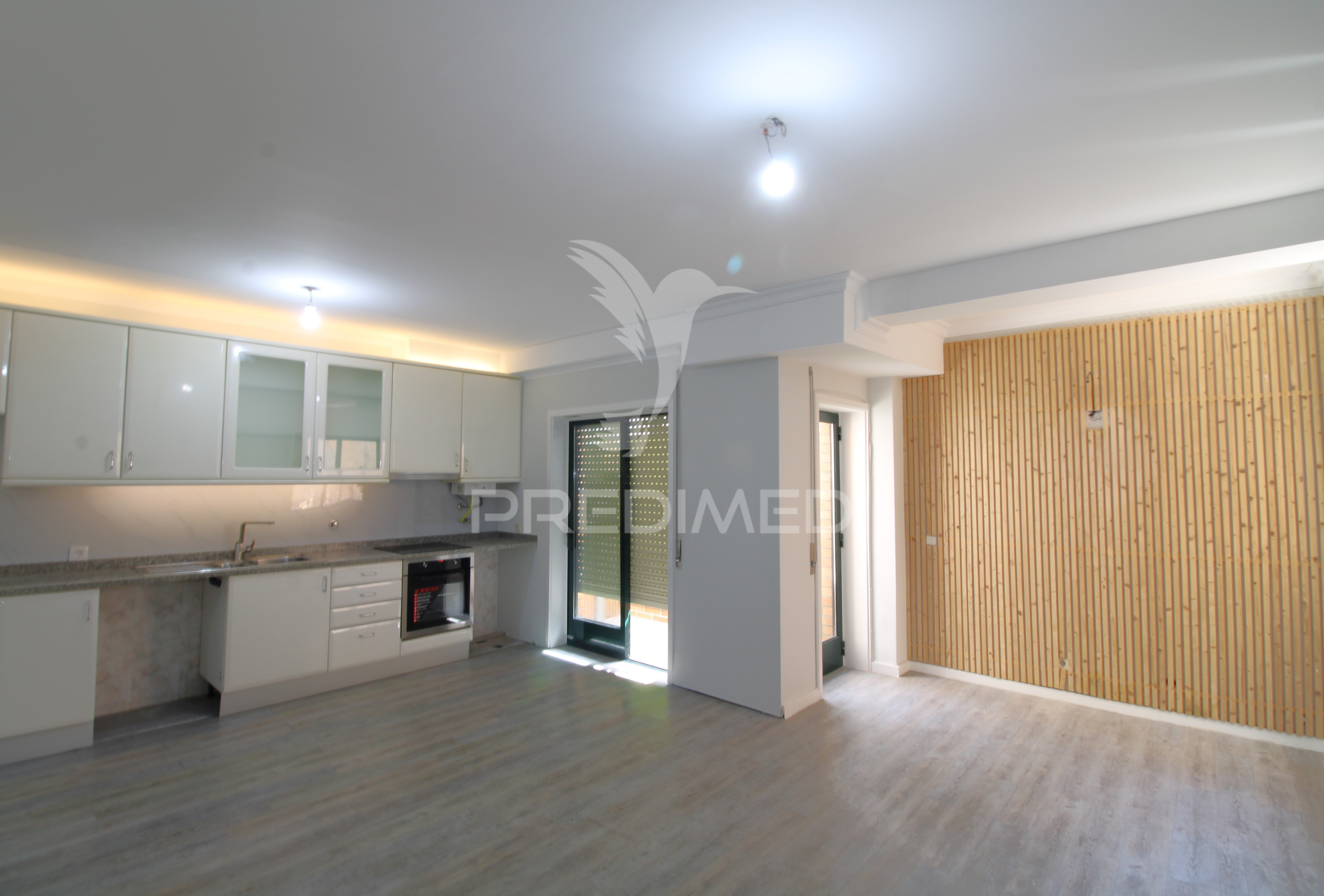Apartamento T1 + 1