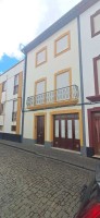 Fotografia 1 de Moradia T3 com Garagem e 4 Pisos – Angra do Heroísmo