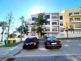 Fotografia 1 de Apartamento T3 c/ Terraço e Garagem | Mafra