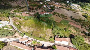 Fotografia 1 de Terreno com viabilidade de Construção a 7km de Caldas da Rainha