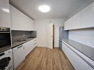 lx5gohqt643l103d4vqp8.jpg