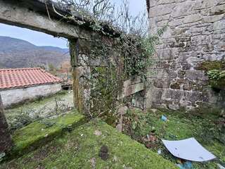 Fotografia 1 de Moradia em p/Restauro no Parque Nacional - Peneda-Gerês