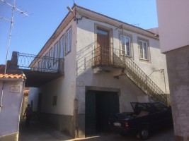 Fotografia 1 de Moradia t4 em  Cedovim – Vila Nova de Foz Côa