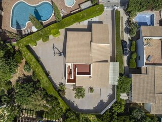 763705h6gfau5r748cv5d.jpg