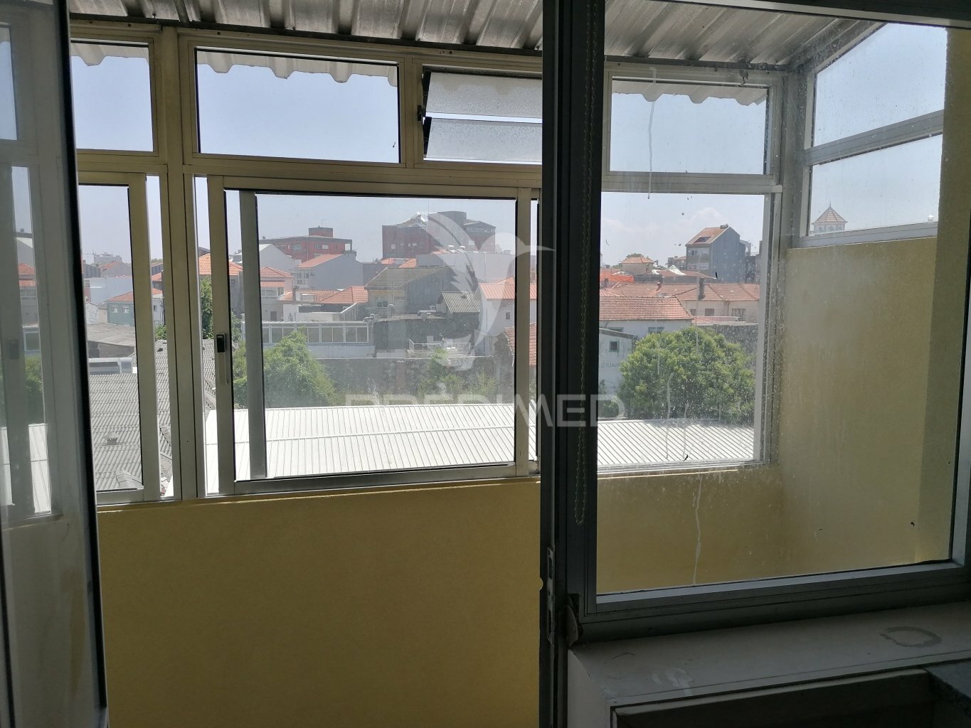 Apartamento T2 + 1