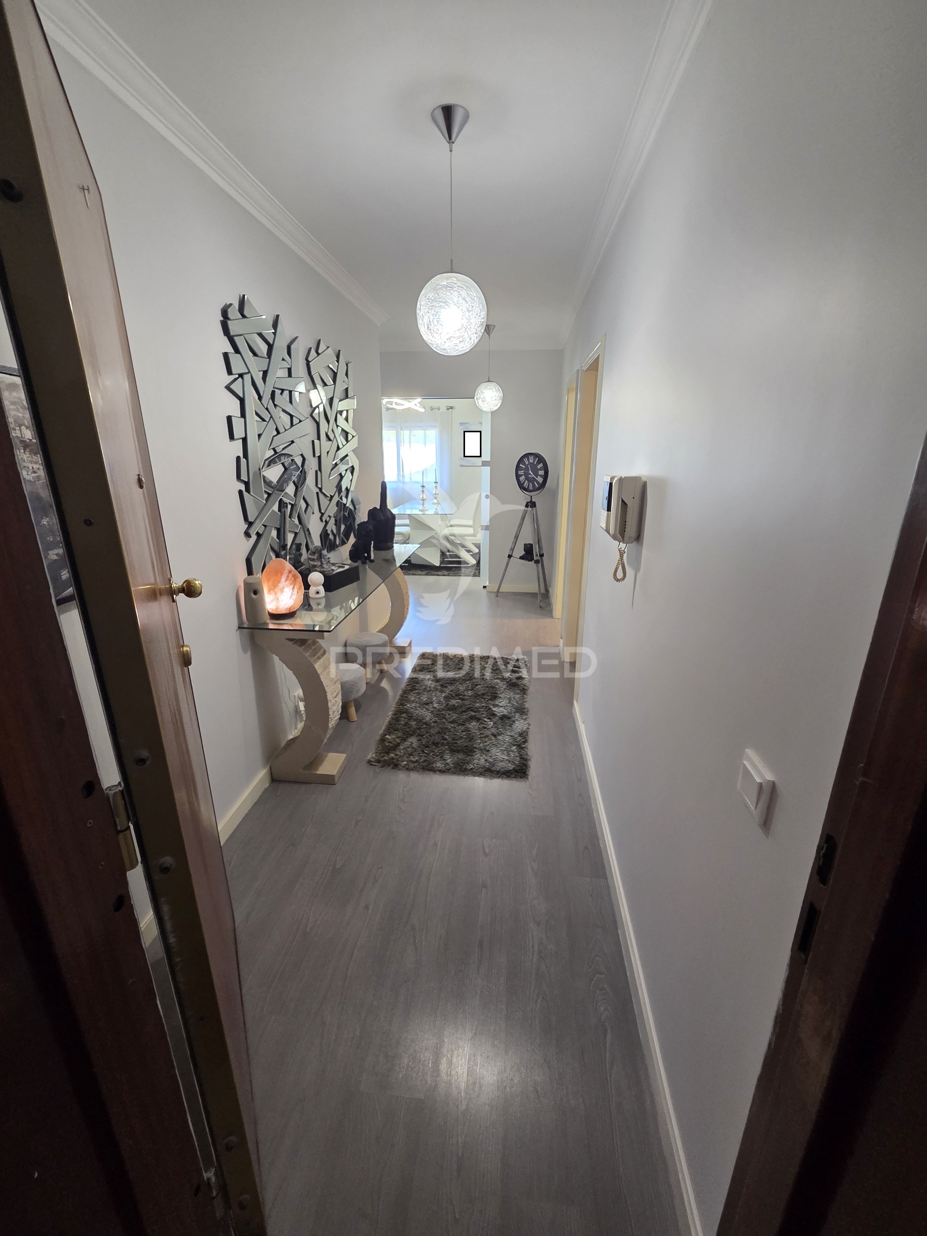 Apartamento T1 + 1