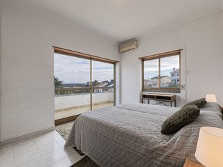 lxzg6t870foy9pr6717nf.jpg