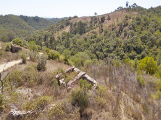 Fotografia 1 de Quinta com 2,3000 ha e ruinas com 72 m2 a 11 Km de Odemira