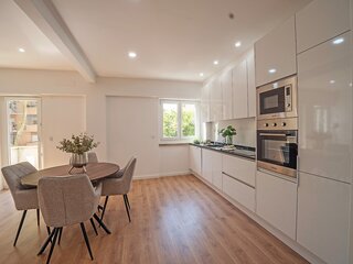 Fotografia 1 de Apartamento T3 Benfica na Republica da Bolívia em Remodelação Total