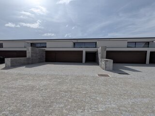 uikgrakd34heeb8q5638n.jpg