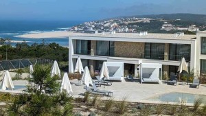 Fotografia 1 de Moradia duplex geminada com 3 quartos no West Cliffs, Óbidos