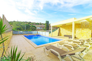 Fotografia 1 de Moradia com piscina aquecida em Albufeira - Caliços