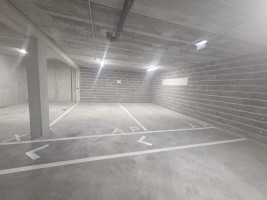 Fotografia 1 de Lugar de Garagem junto à Praia Canidelo